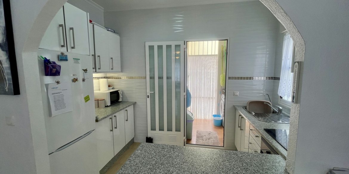 157983-villa-for-sale-in-algorfa-30559390-large