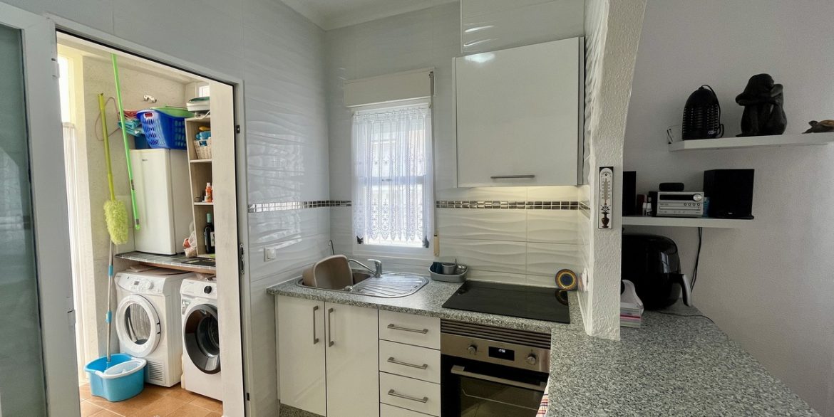 157983-villa-for-sale-in-algorfa-30559391-large