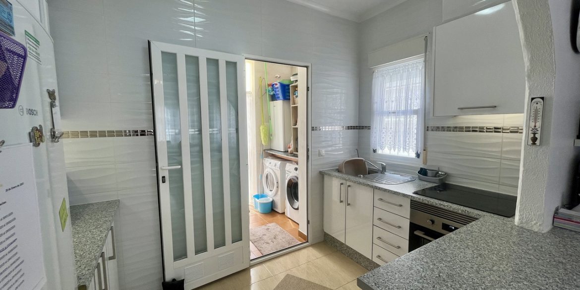 157983-villa-for-sale-in-algorfa-30559395-large