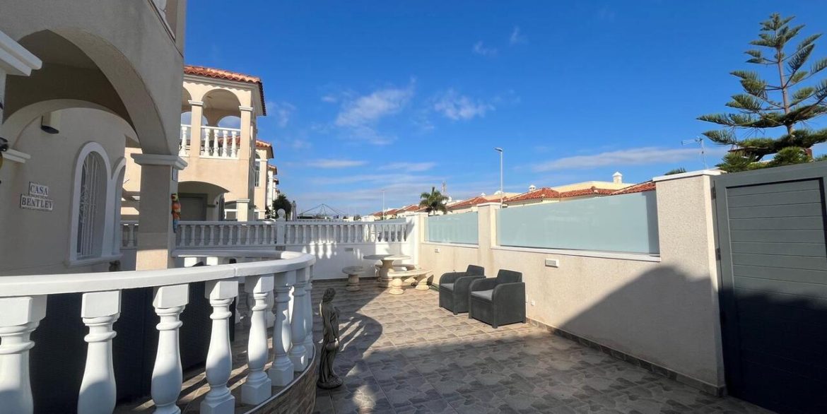 157983-villa-for-sale-in-algorfa-30584142-large