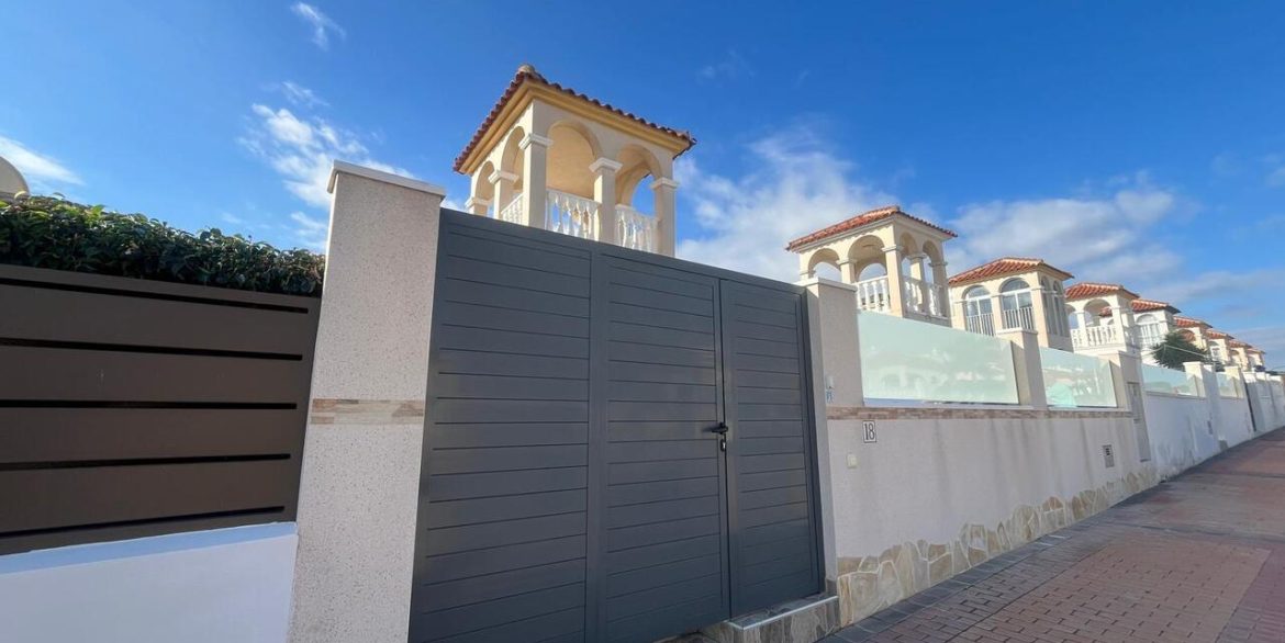157983-villa-for-sale-in-algorfa-30584150-large