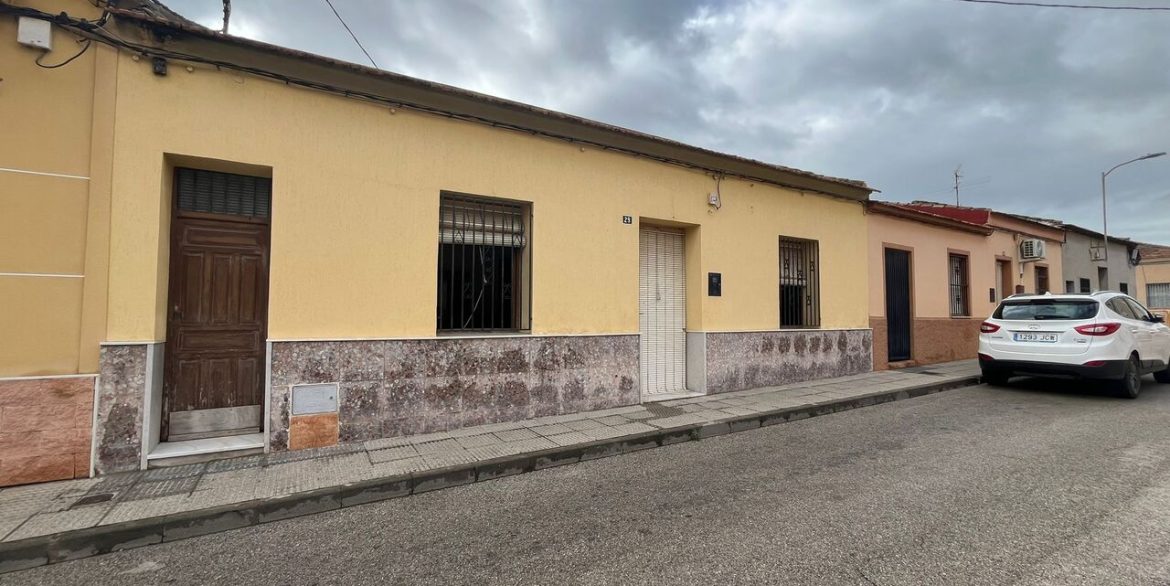 158051-townhouse-for-sale-in-benejuzar-30584166-large