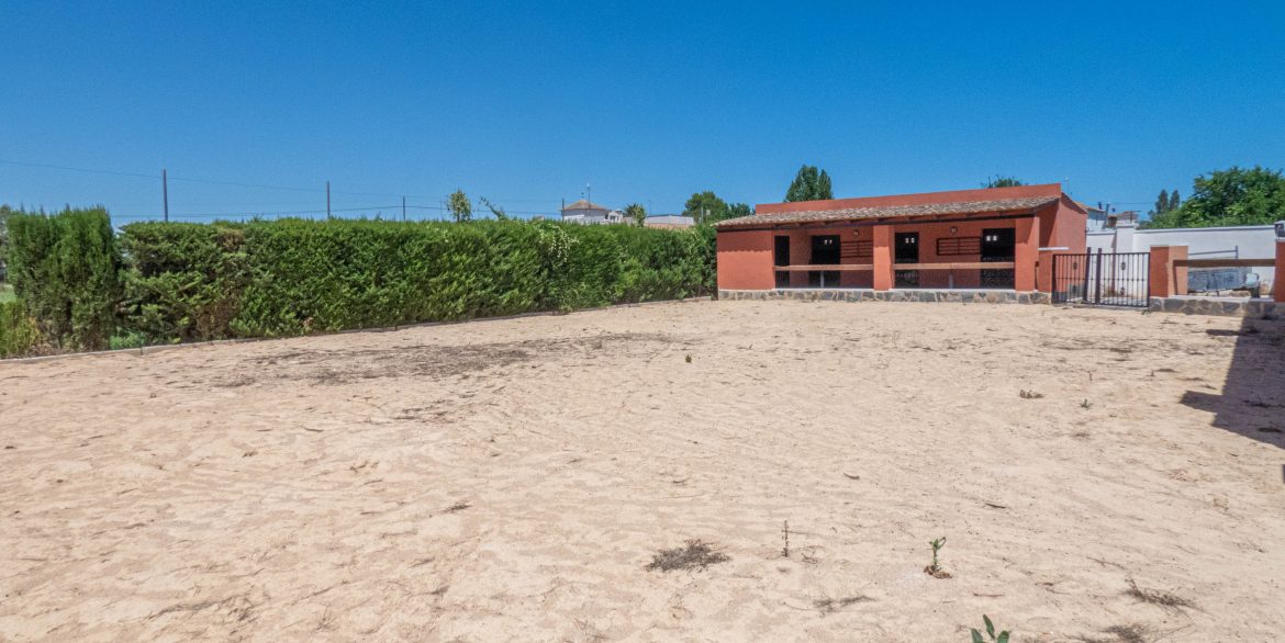 7667_countryside_villa_with_stables_240624145411_p1190721