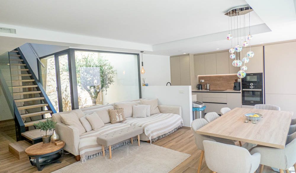 7825_amazing_modern_resale_villa_for_sale_170325150229_p1200332