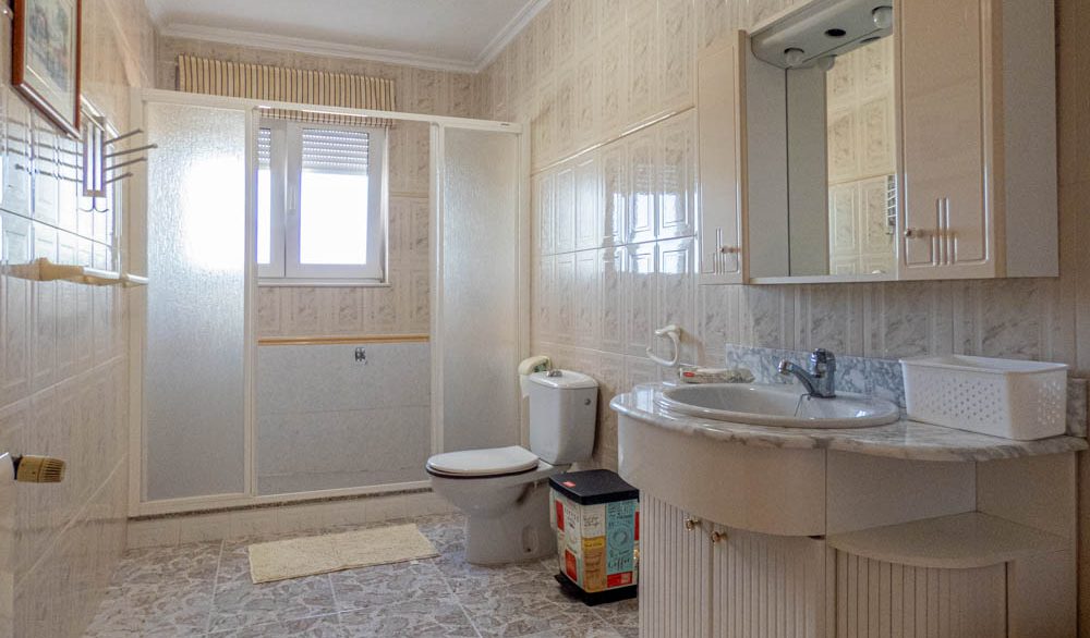 8093_stunning_reformed_countryside_villa_051024105257_p1210257