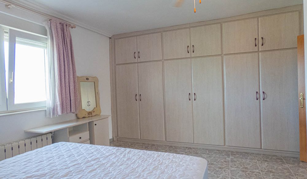 8093_stunning_reformed_countryside_villa_051024105333_p1210252