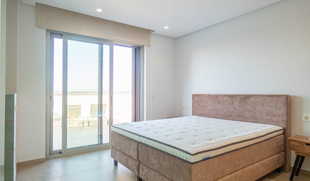 9942_amazing_modern_villa_for_sale_280225112454_upper_terrace