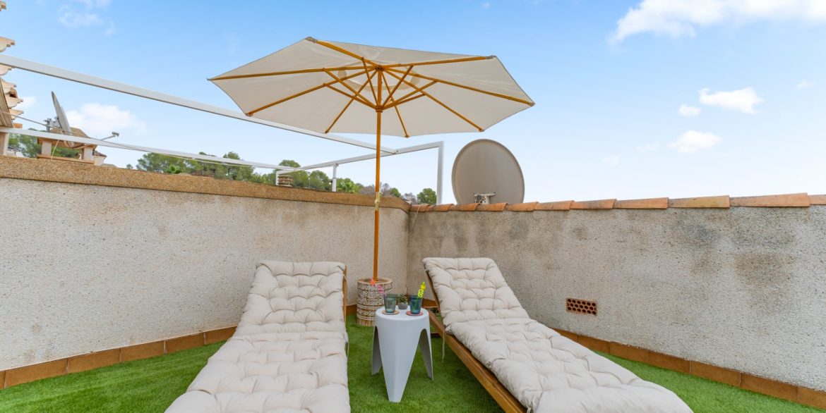 o_1j7m9ji9m1c9neu9100tro01q5g3r