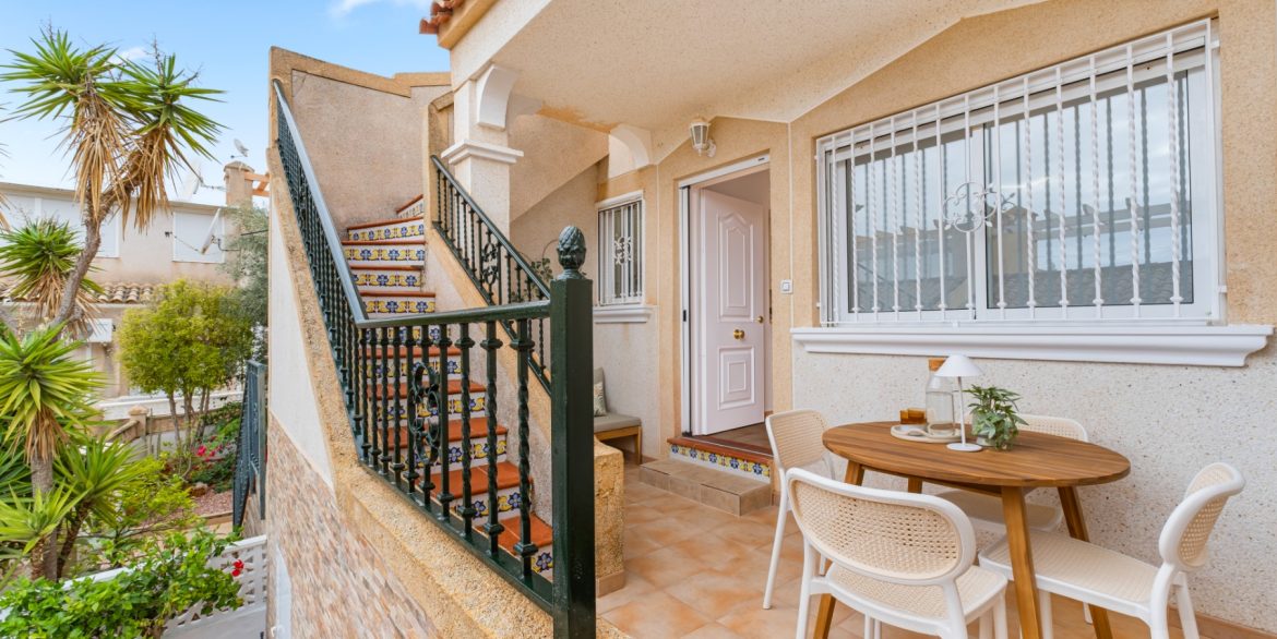 o_1j7m9ji9mhatdek109fo33csv3m