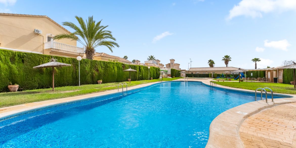 o_1j7m9ji9n19fh1rb8muod1s1b1140