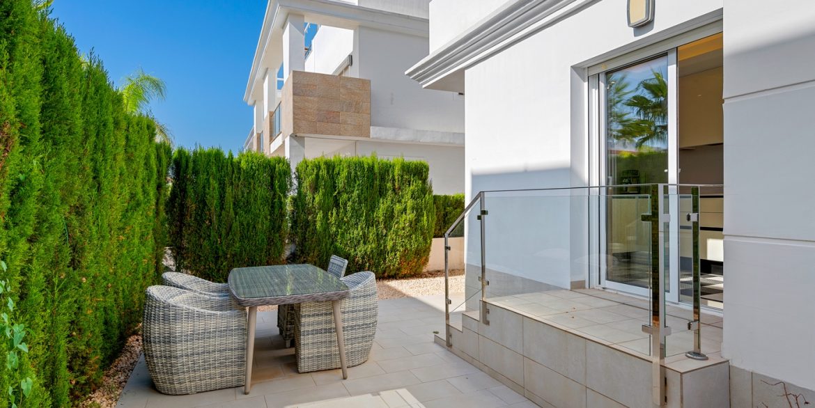 o_1j80l3seq175h1n6t1p5517bb8793l