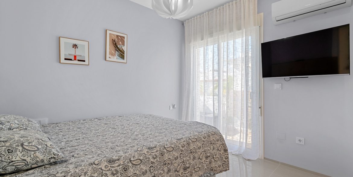 o_1j80l3seq1uhb1h8mcd91j911jct3a