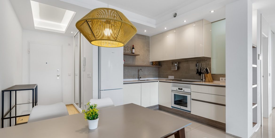 o_1j82vk3n5881fbn19m61ddqasq34