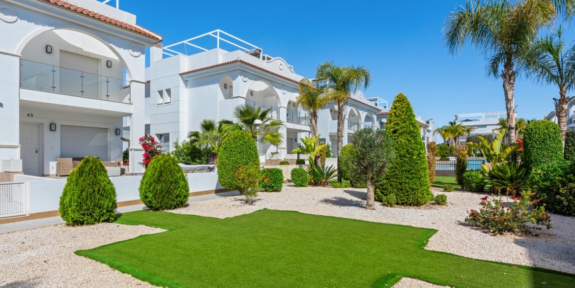 o_1j82vk3n6lfa1ujg142n1eahjph3q