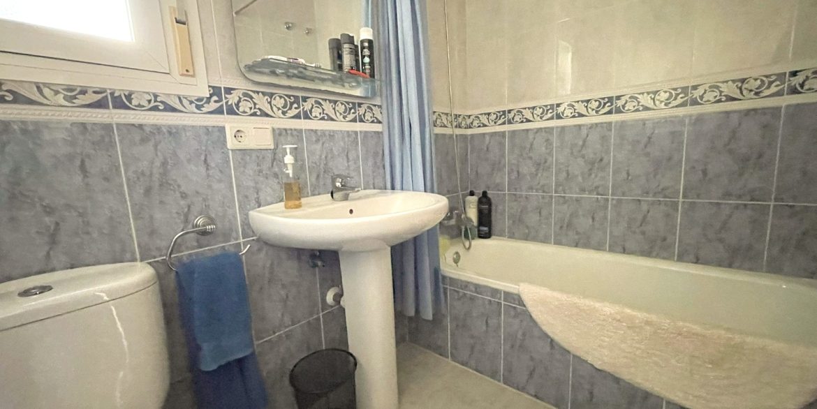 o_1j836q95415qqb0s1r52i781d0q2n