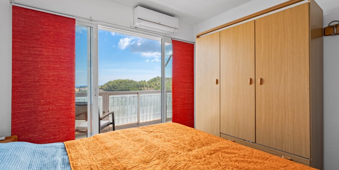 o_1j837reru1sho1abs49t11a01hh3o