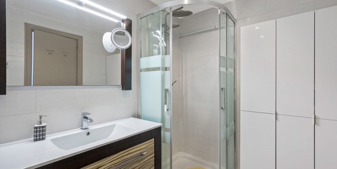 o_1j837rerv1pb8bbdqas1rl52lf48