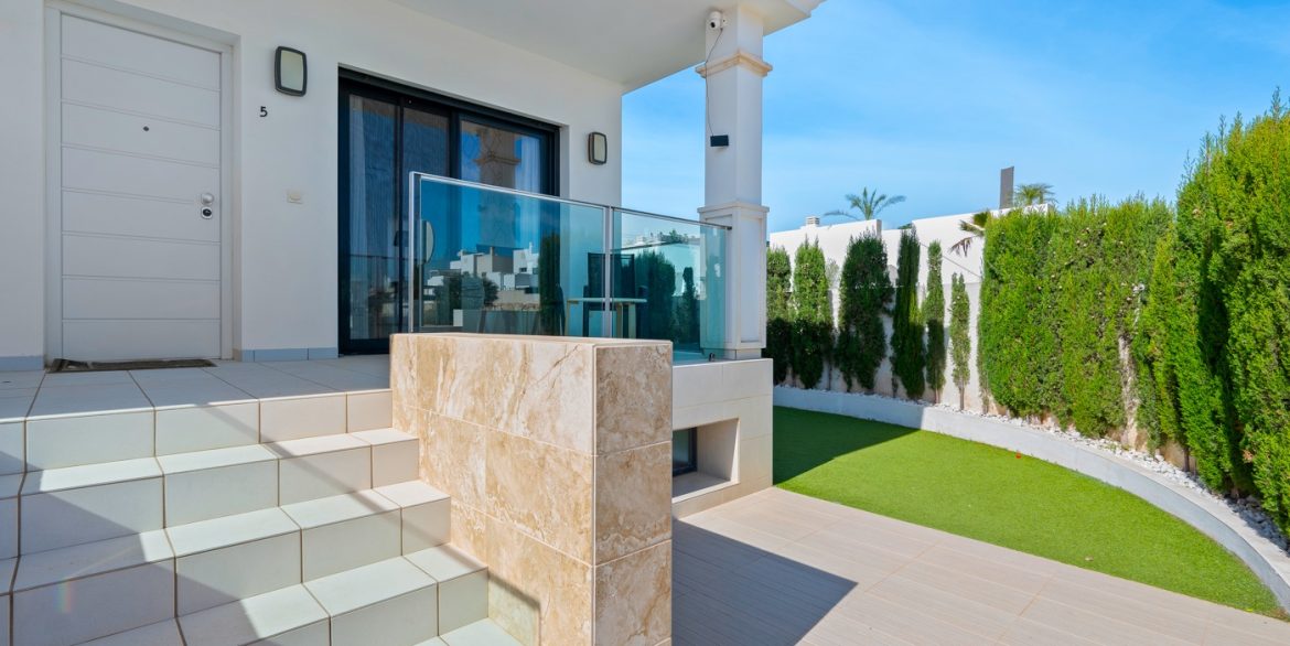 o_1j85ktkto13k755517a8157o1ei33