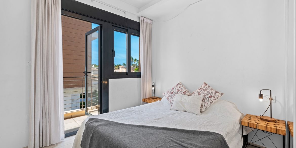 o_1j85ktkto1boc1nit18mdimpvdb3m