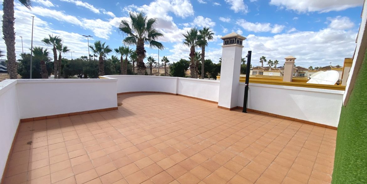 o_1j8l9tdrm11sigimlm3pij892g