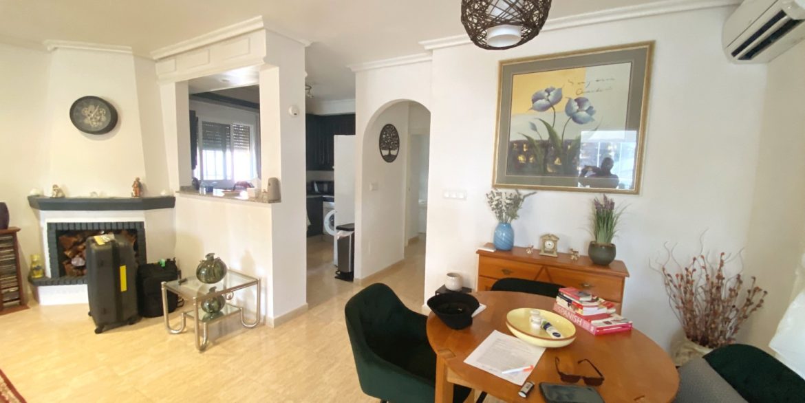 o_1j8l9tdrm15rbtqb1aip1bu15812o