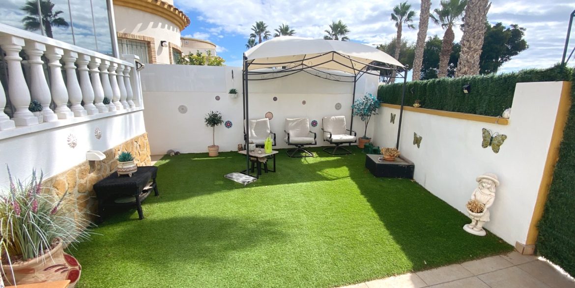 o_1j8l9tdrmhsn1jd91p4c1n951kr2d