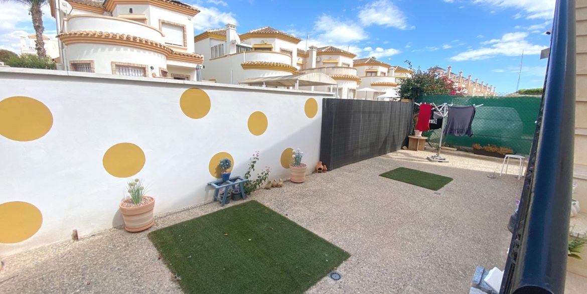 o_1j8l9tdrmt00k1vf02h90107c2f