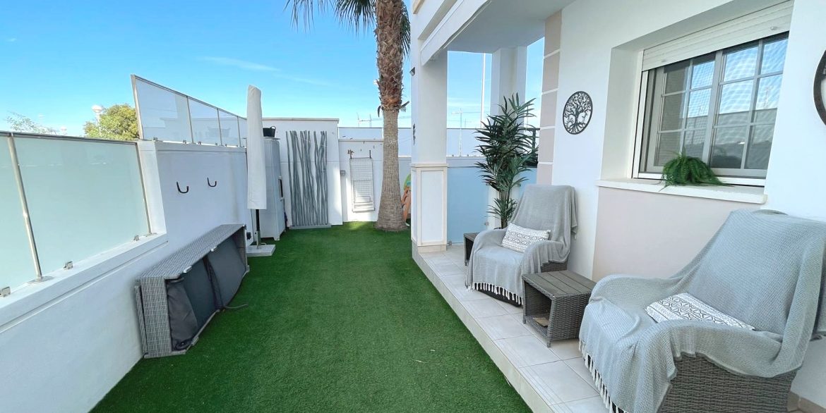 o_1j8nuptrrhhq6hc1gnn12e0dqv2l