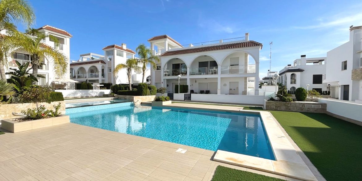 o_1j8nuptrs1c911npteb7u4c1h1038