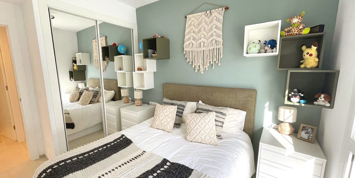 o_1j8nuptrshk9mb1hm1m4112732r