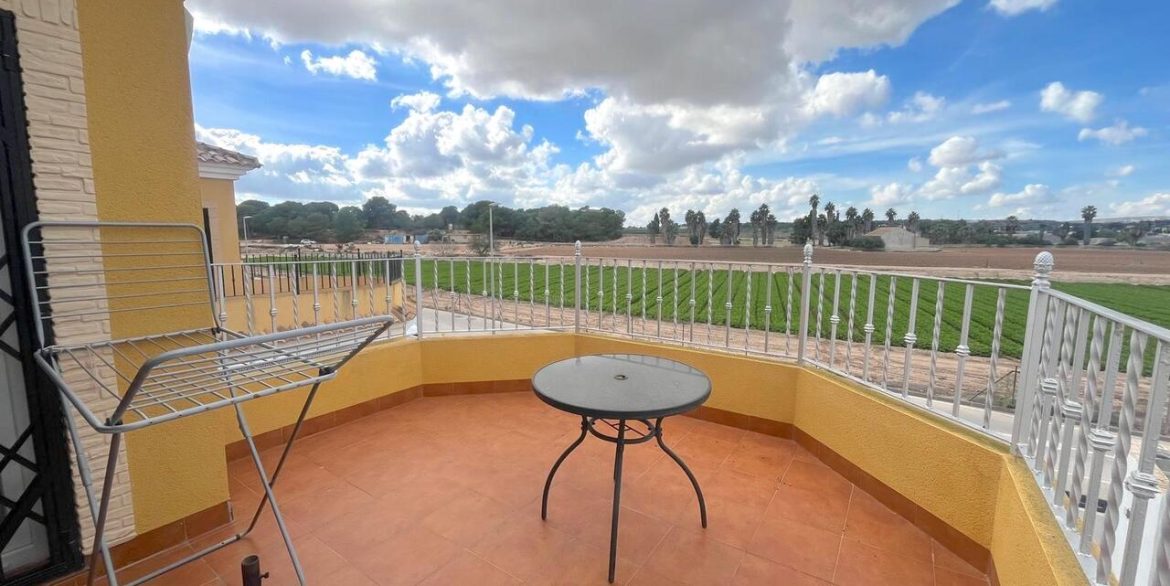 158366-villa-for-sale-in-algorfa-30692195-large