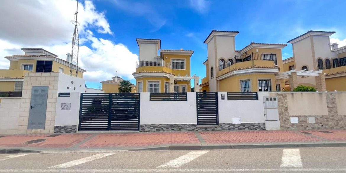 158366-villa-for-sale-in-algorfa-30692199-large