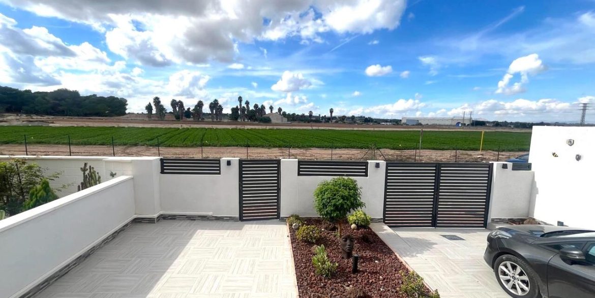 158366-villa-for-sale-in-algorfa-30692203-large