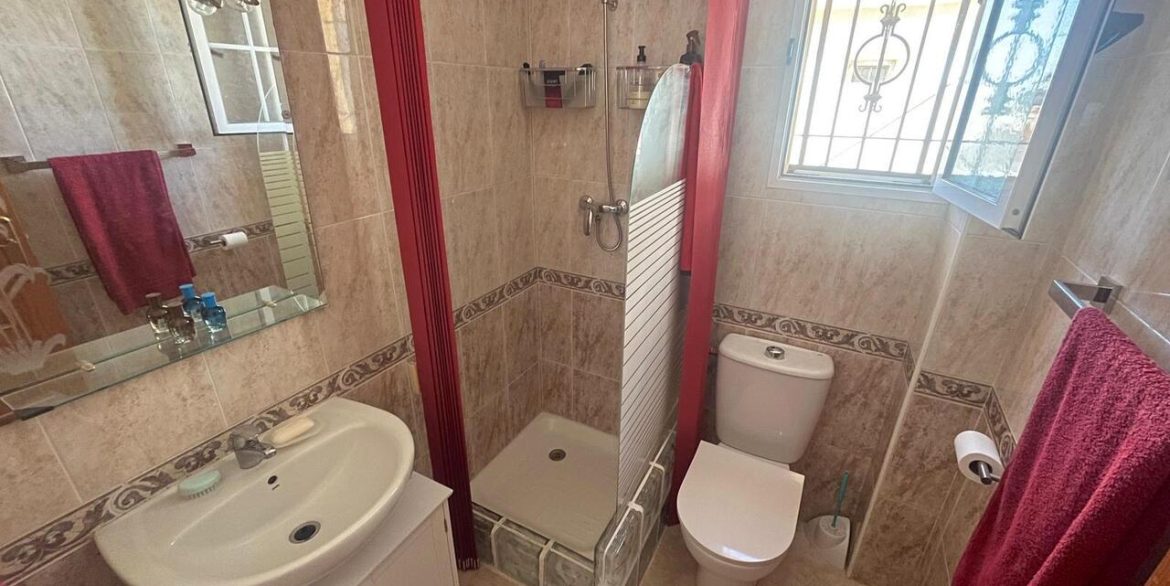 158389-townhouse-for-sale-in-torrevieja-30696207-large