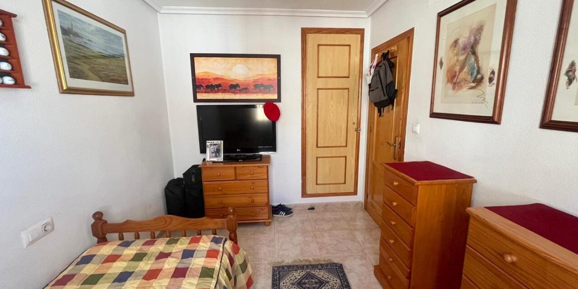 158389-townhouse-for-sale-in-torrevieja-30696212-large