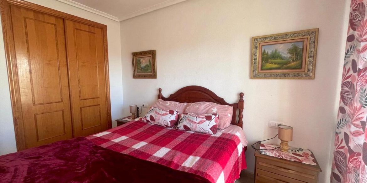 158389-townhouse-for-sale-in-torrevieja-30696215-large