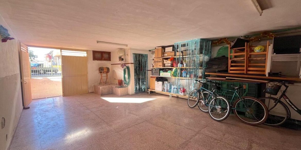 158390-townhouse-for-sale-in-formentera-del-segura-30696237-large