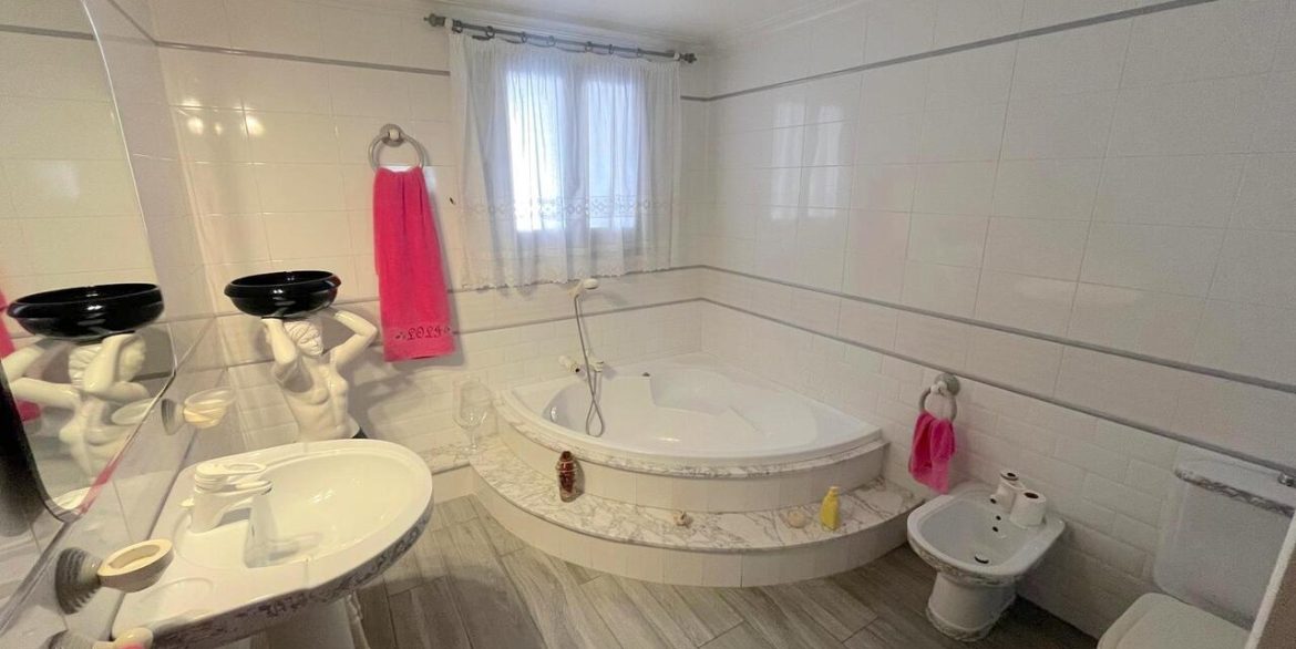 158390-townhouse-for-sale-in-formentera-del-segura-30696260-large