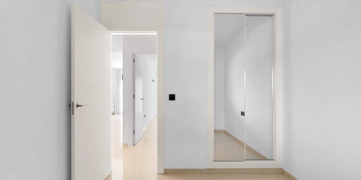 d6904b1d34621b6904b1d34621d