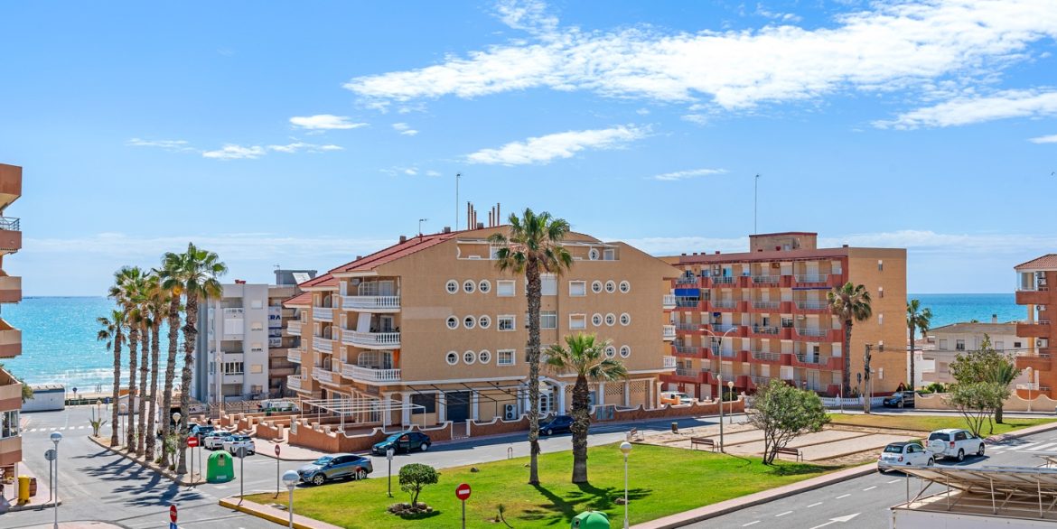 d6904b1d35d4056904b1d35d408