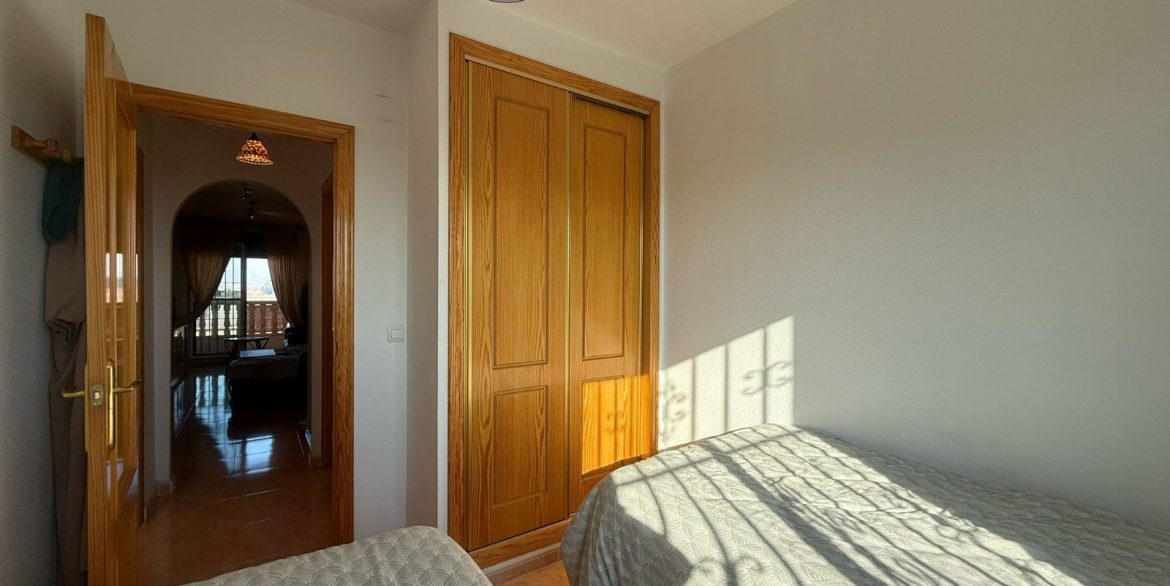 o_1ijt1iifg1g8avi2sdi8ck17s031