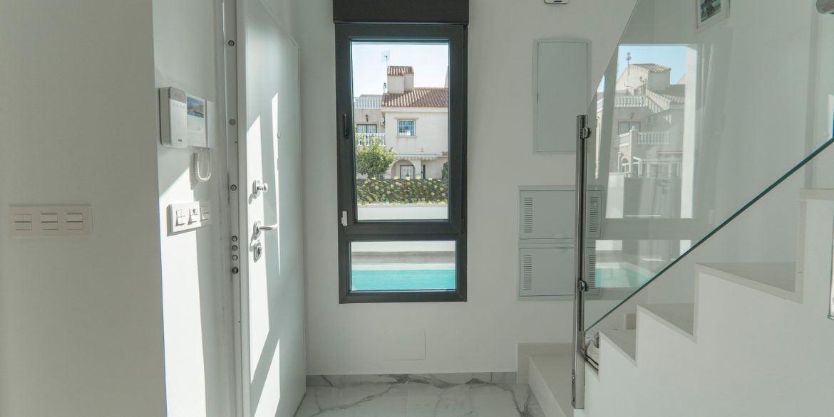 o_1j7jlmvh71g6e1hqb1da41s2a29o4c