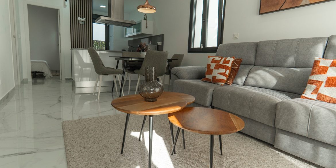 o_1j7jlmvh71t881kcl65l4bh1ie94b