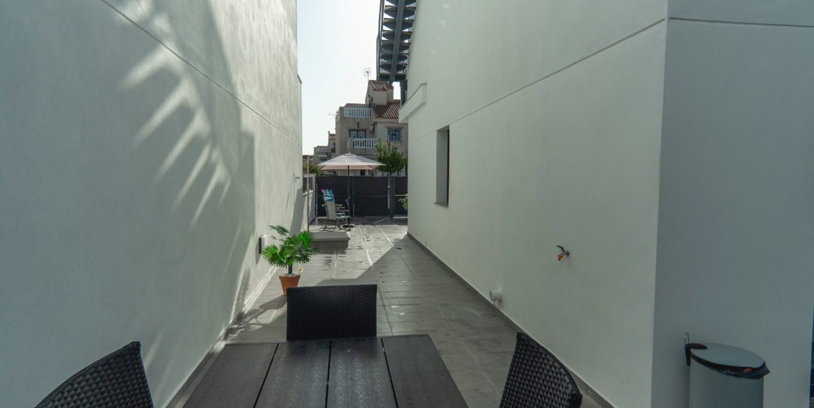 o_1j7jlmvh81mhl6v31fe71m352fk5j