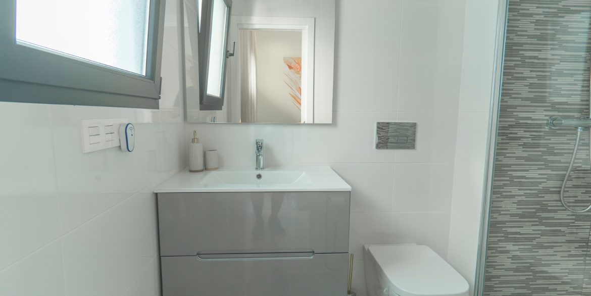 o_1j7jlmvh8e6ku0p1gu78rocop55