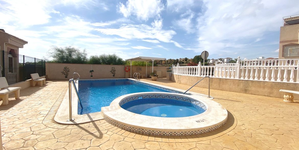 o_1j8t3315115m9vp434q1hqp18hf2v