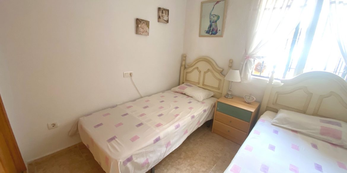 o_1j8t331511mq3lv1nf51cjkffv2m