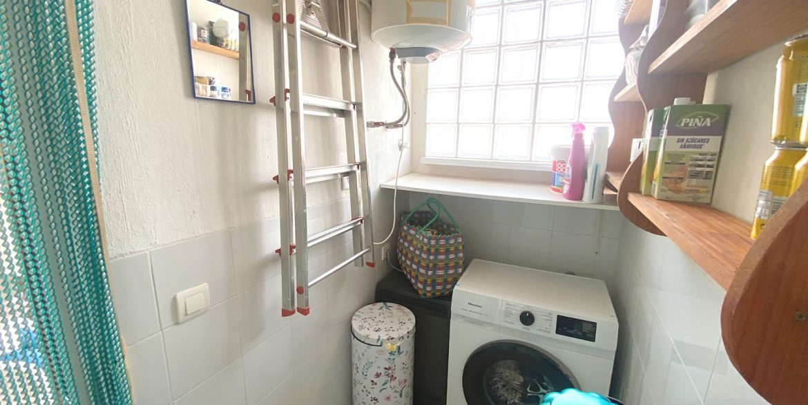 o_1j8t331512h21vem14ocnok12r82o