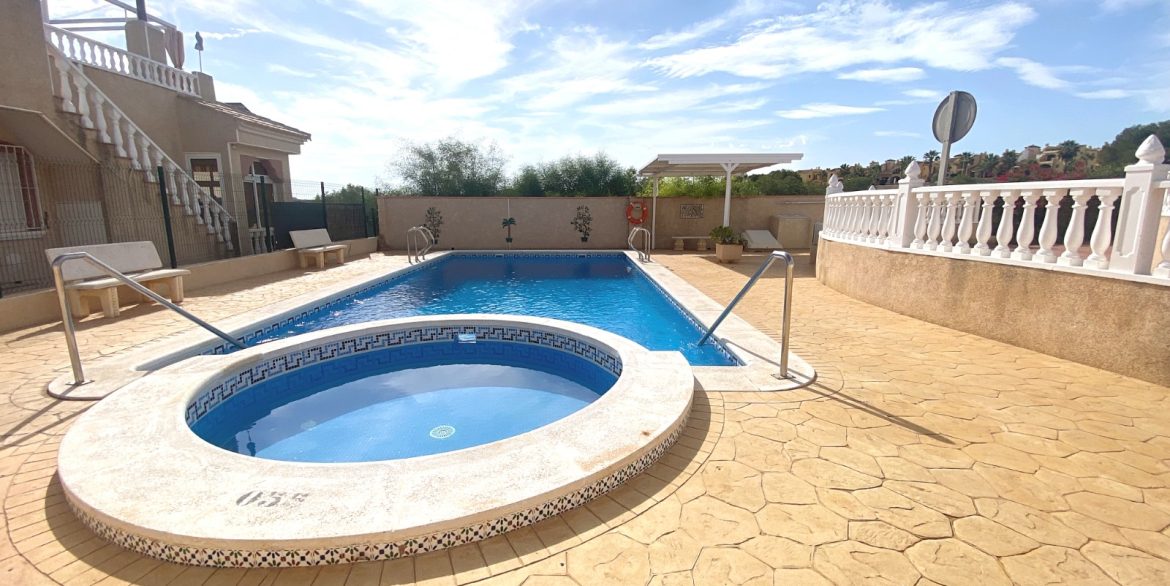 o_1j8t33151es3s8712ls1oka4gr2t