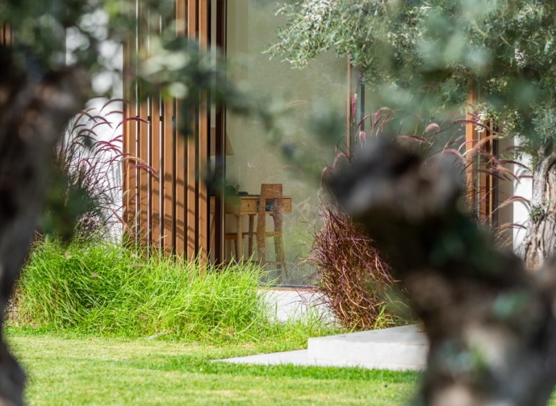 o_1j9500e9k7uo125cqgo1srjn2h55